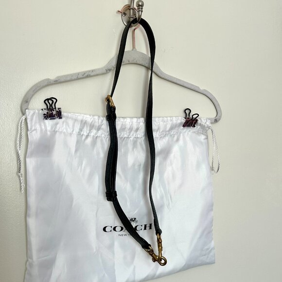 Coach Outlet Shay Crossbody in Black Pebbled Leather - Picture 7 of 14